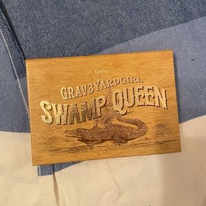 Tarte x Grav3yardGirl Swamp Queen Palette